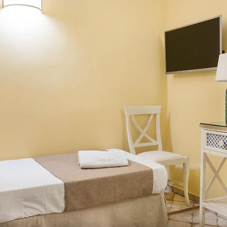 Dependance Hotel Napoli Bagian luar foto