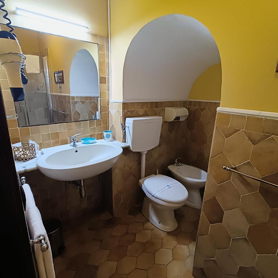 Dependance Hotel Napoli Bagian luar foto